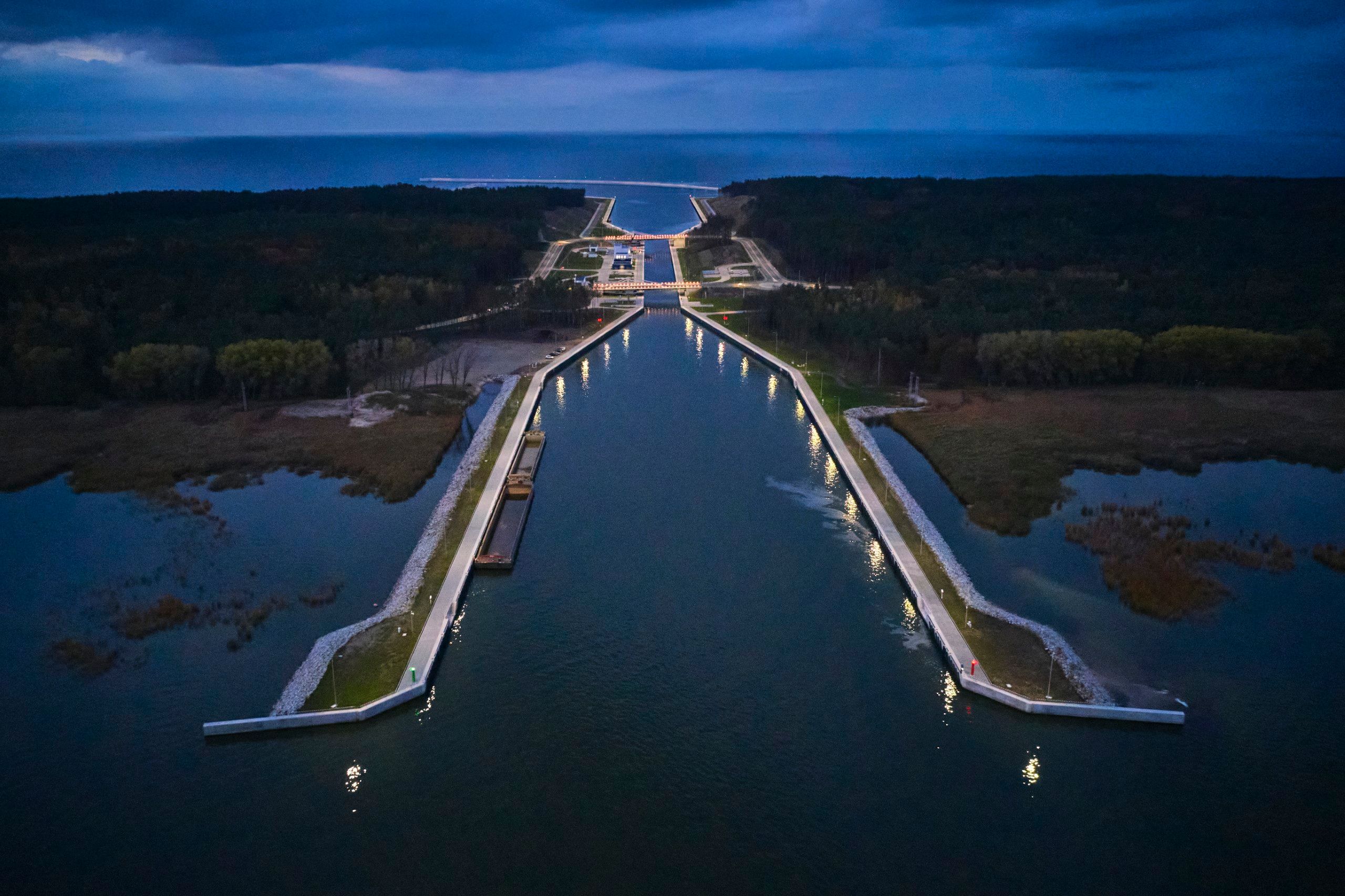 Porțile WIŚNIOWSKI din portul maritim Nowy Świat