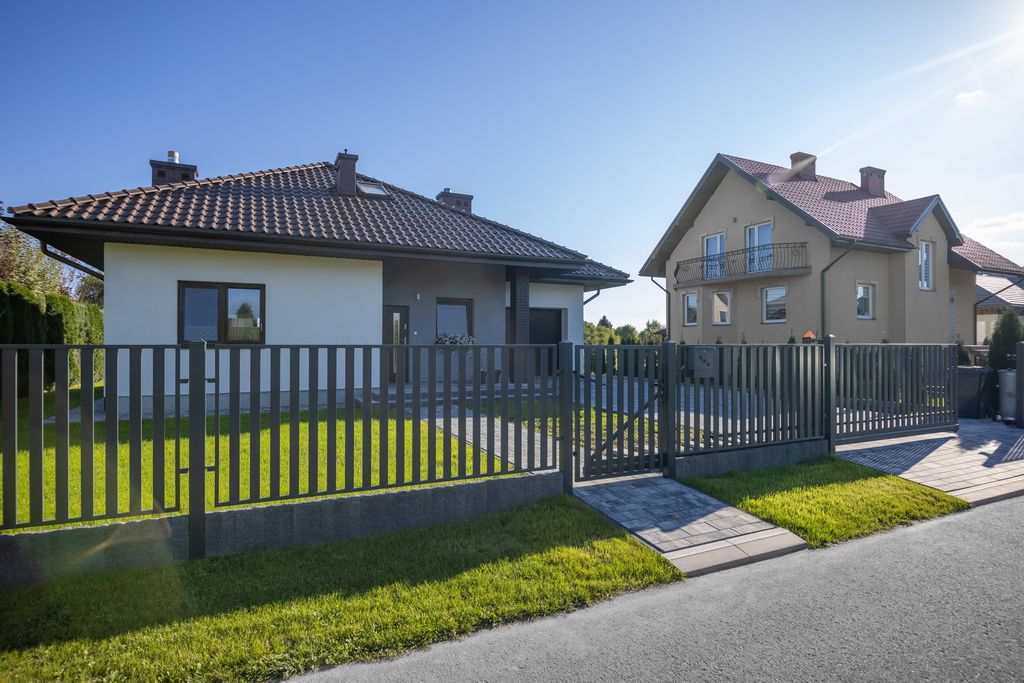 ogrodzenie do domu